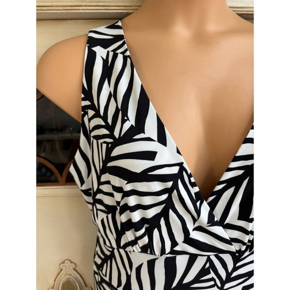 NWT Clara SunWoo Signature Jumpsuit - Leaf Stripe | Size Large - Picture 3 of 12